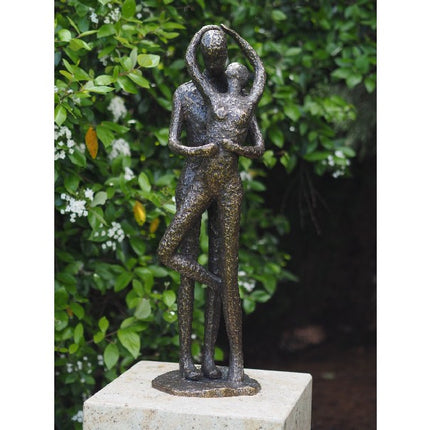 Bronzen beeld Groot kussend liefdespaar 78x24x25cm