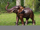 Bronzen beeld Baby olifant 93x61x125cm 45kg