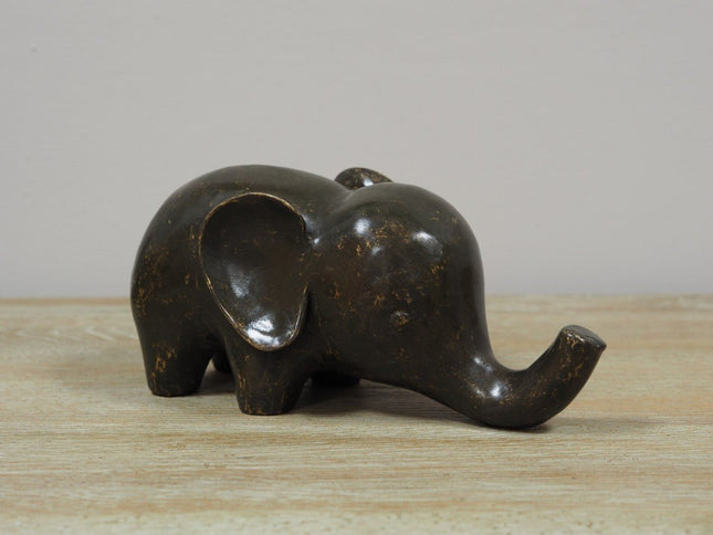 Bronzen beeld Kleine olifant 9x9x22cm - Doika - Bronzen beeld - Doika - 5410807021378 - AN2137BR-BI