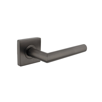 Intersteel Deurkruk Bastian op vierkante rozet 55x55x10mm antracietgrijs - Doika - Deurkrukken op rozet - Intersteel - 8714186569085 - 29,174,702